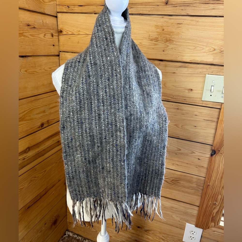 Vintage Gray Wool‎ Scarf
